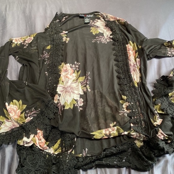 Trade Bundle For Niken - Picture 10 of 16